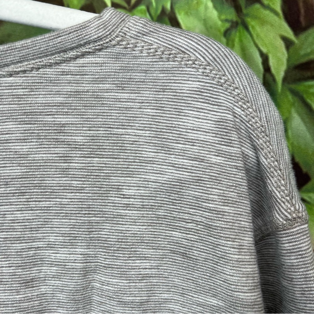 LUCKY BRAND Taupe Long Sleeve Henley, L - Picture 10 of 11